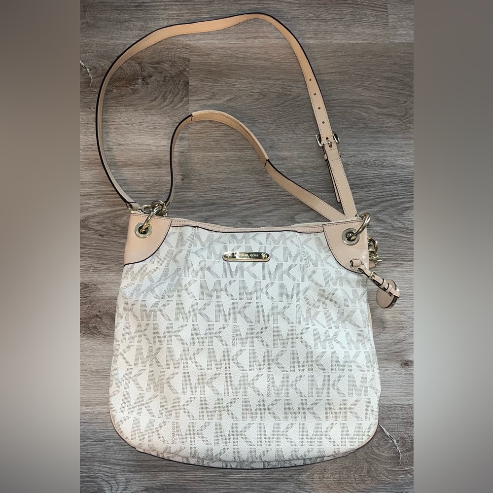 Michael Kors Jet Set Shoulder Crossbody